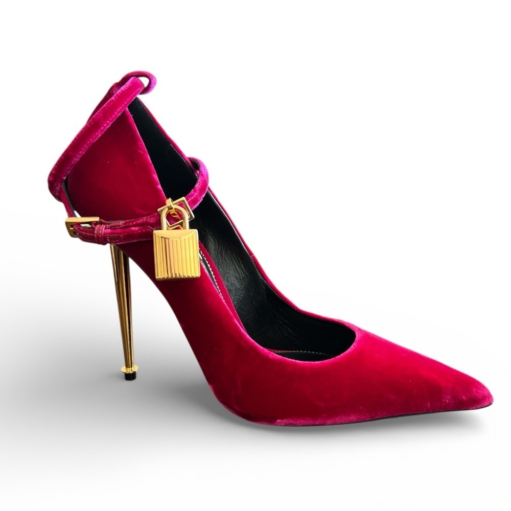 Tom Ford Fuchsia Pink Velvet Padlock Ankle Strap Pumps Gold Spike Heel 37 New